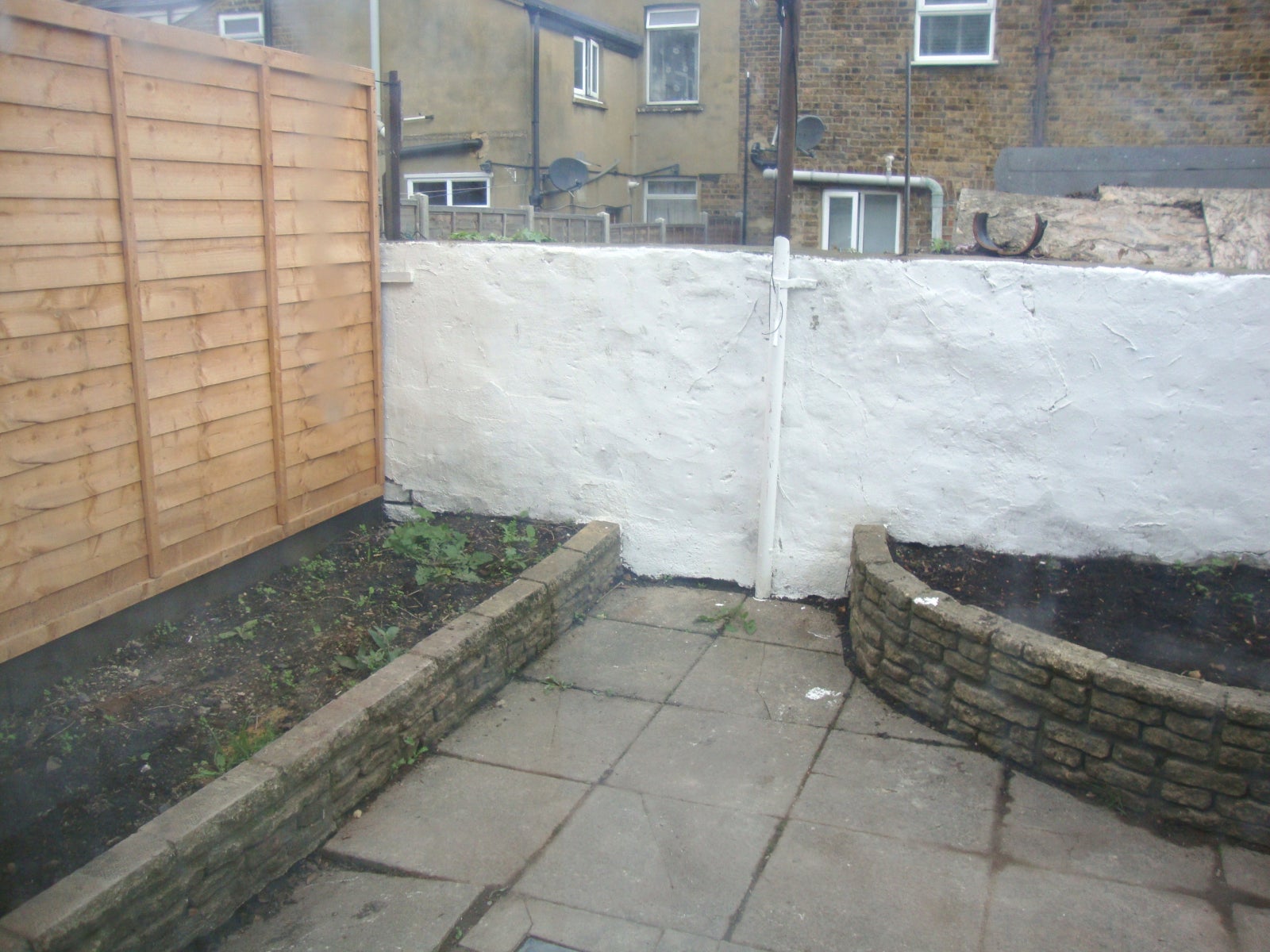 House Belmont Avenue in Greater London