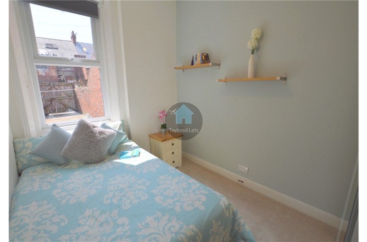 Flat Warton Terrace in Newcastle upon Tyne