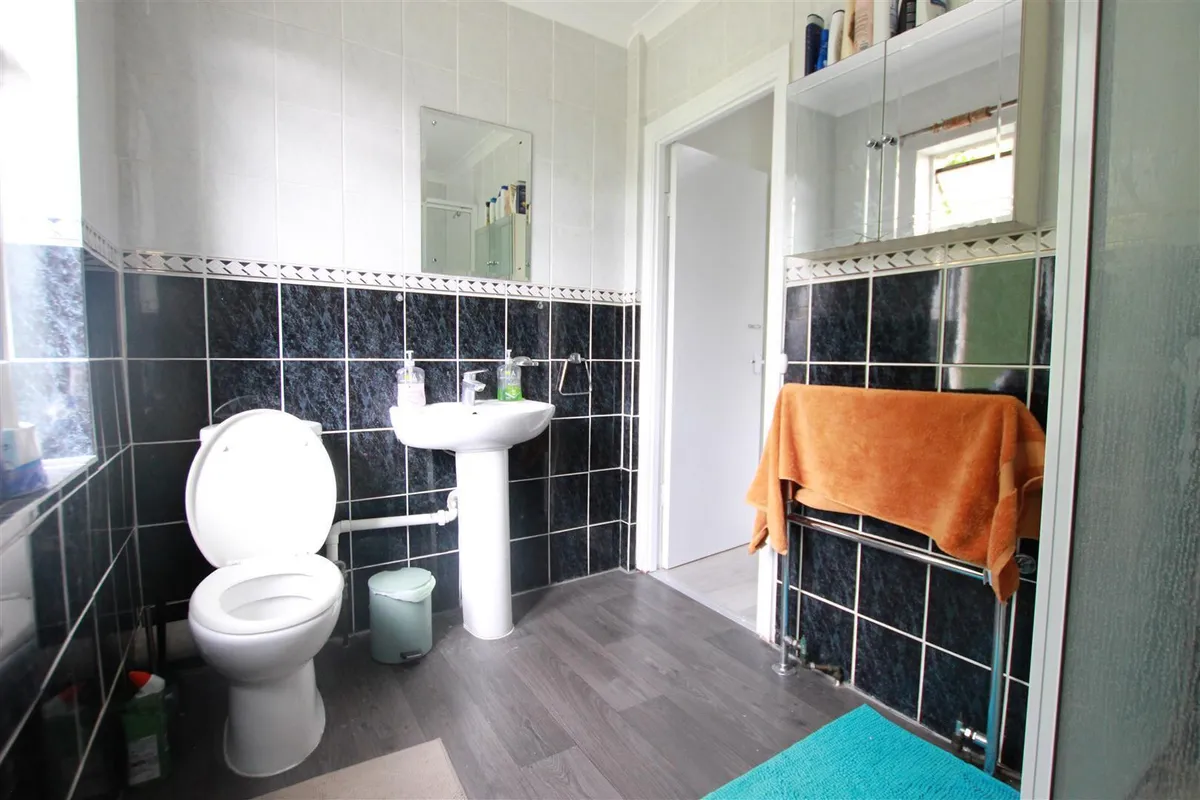 Room Mead Plat in Greater London