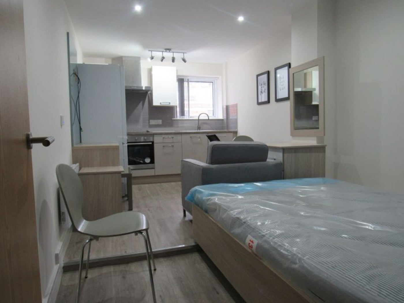 Flat Winckley Square in Preston