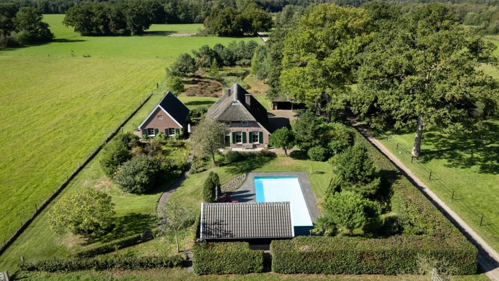 Lage Veenweg 9 in Emst