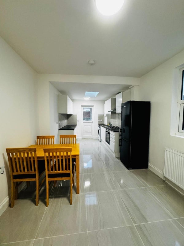 Room Rectory Lane in Greater London