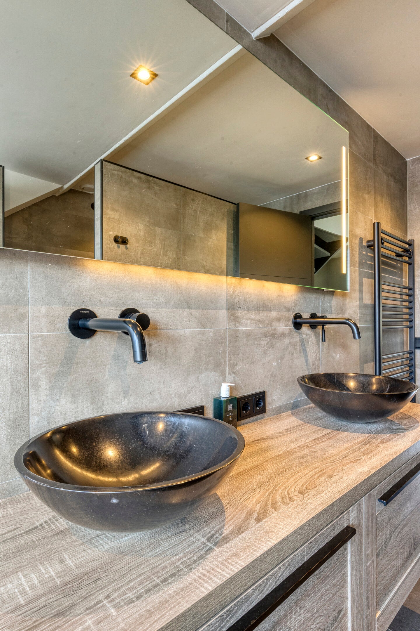 Hoekwoning te koop: 't Hennetje 1, Werkhoven
