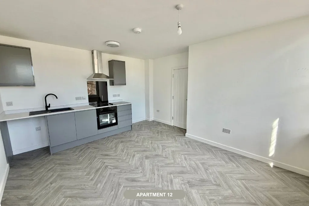 Flat Market Place in Mansfield Woodhouse