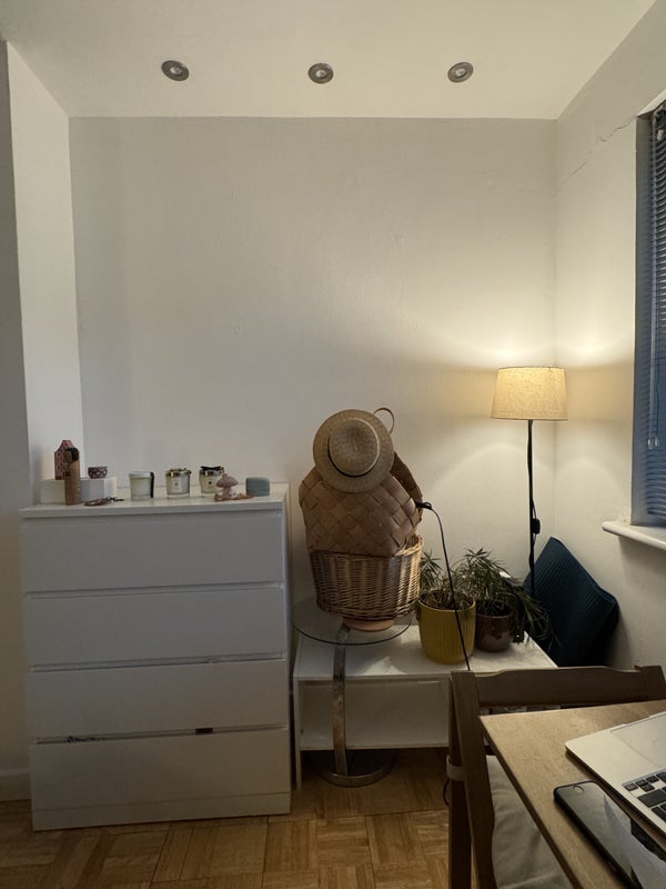 Flat Catherall Road in Greater London