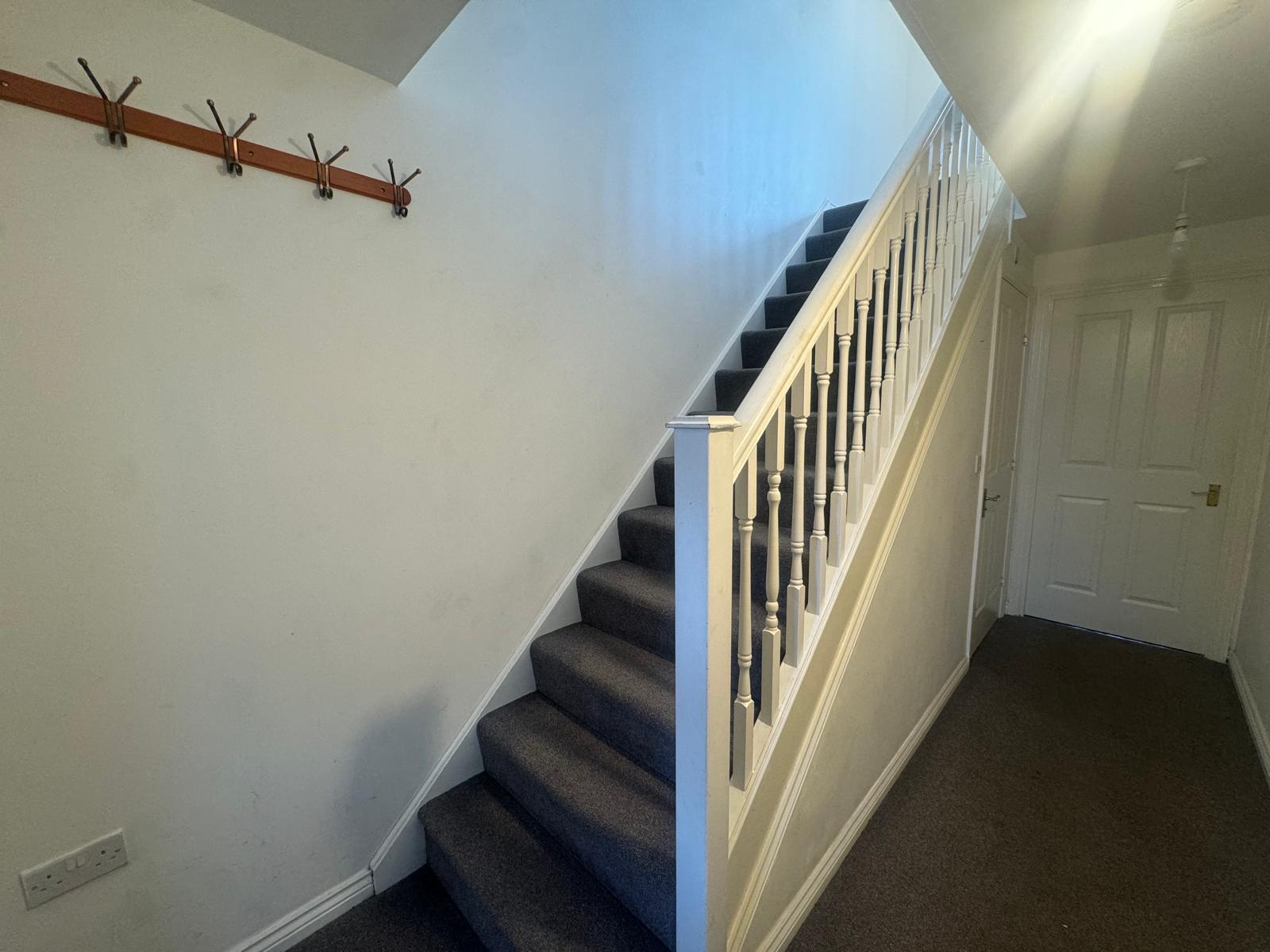 Flat Turners Court in Wootton