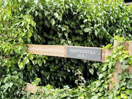 House Station Road in Wychavon