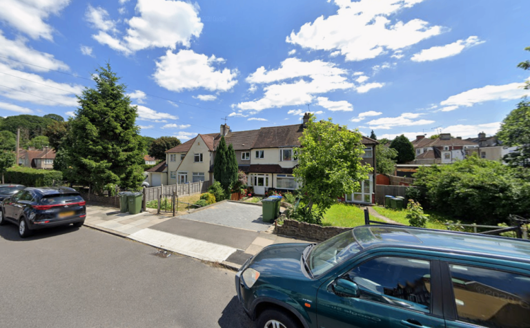Flat Waterdale Road in Greater London