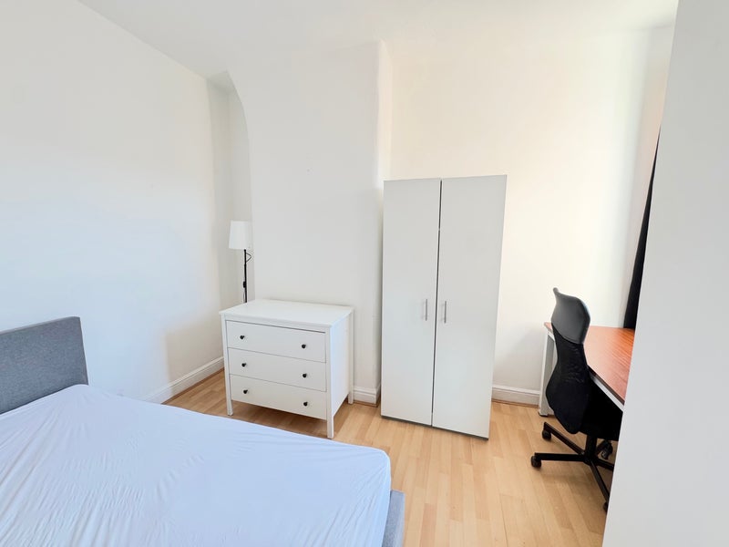 Room Claremont Road in Manchester