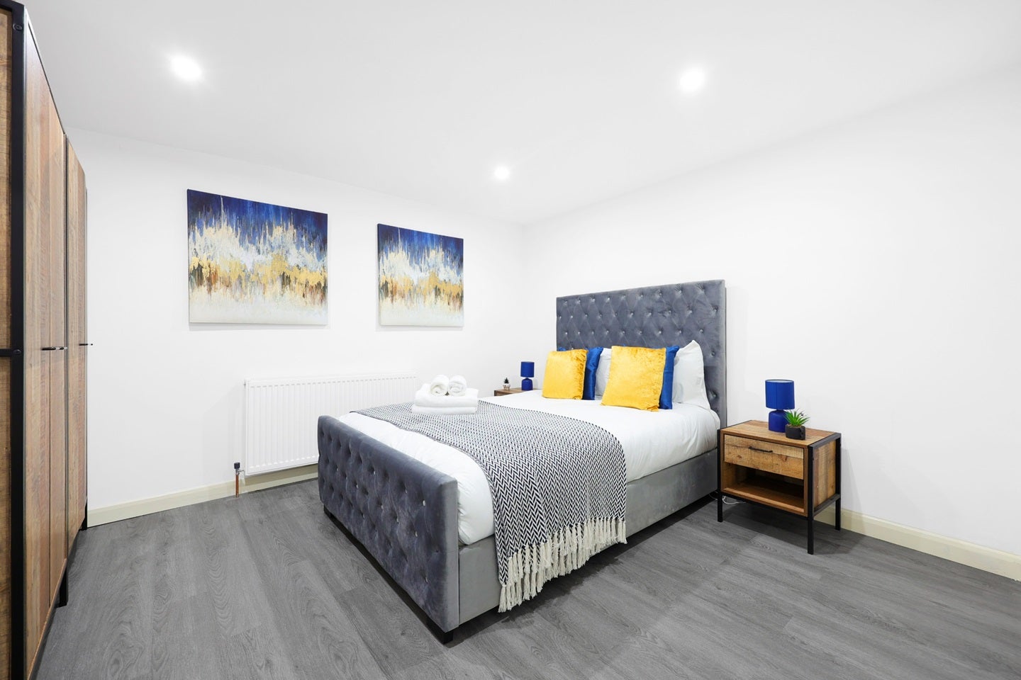 Flat Fairchild Place in Greater London