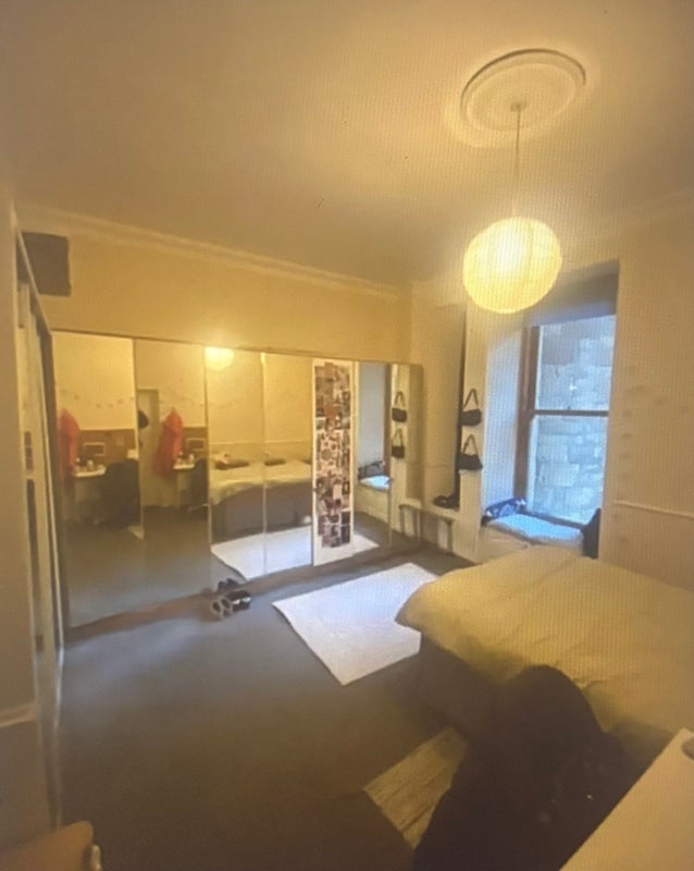 Room Observatory Road in Glasgow