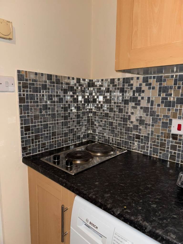 Flat Hughenden Road in High Wycombe