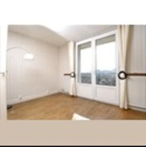 Room Rue de la Gare in Noisy-le-Sec