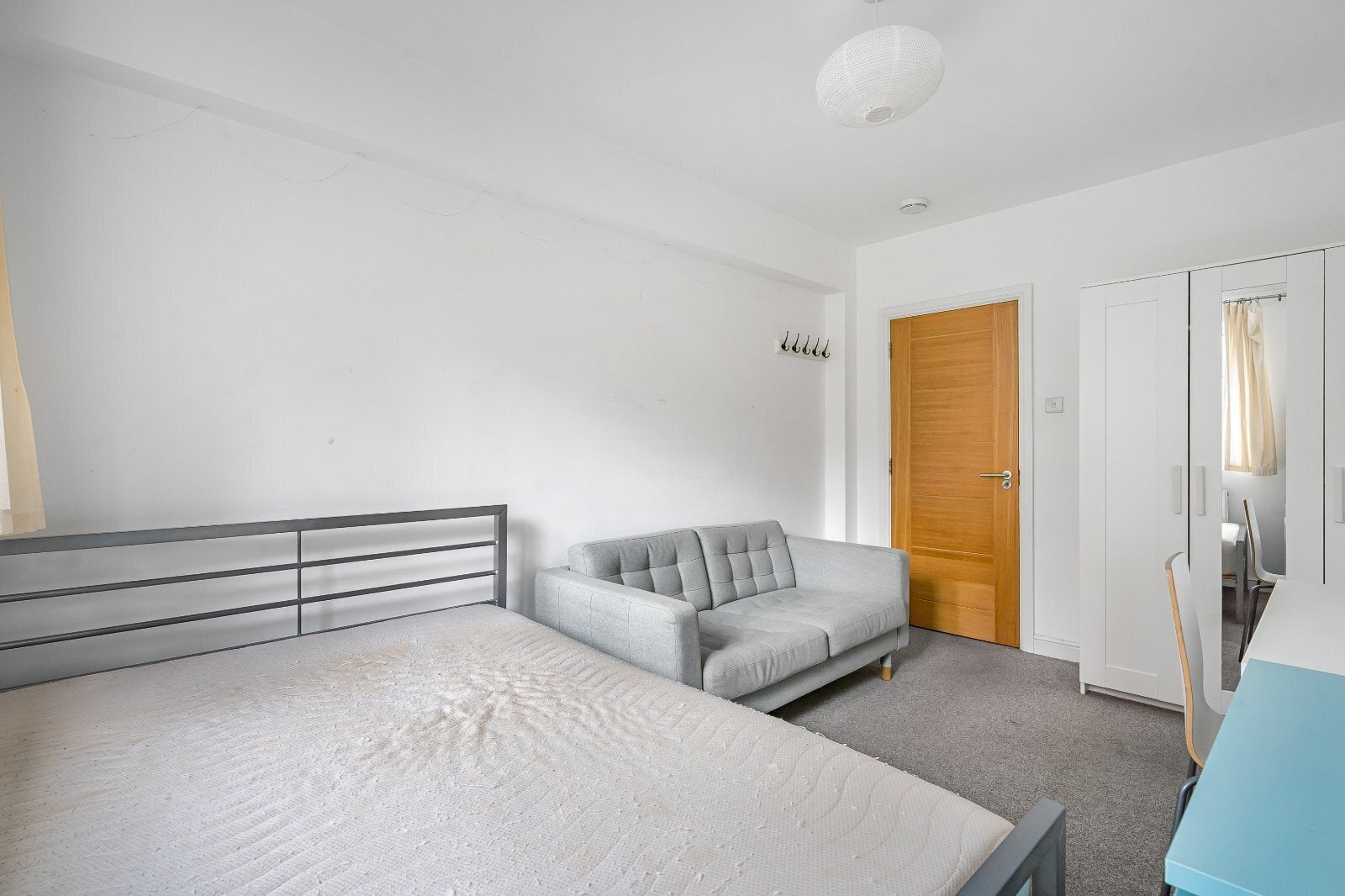 Room Stanhope Street in Greater London