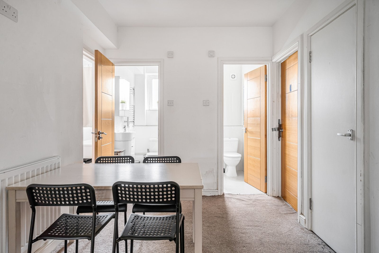 Room Stanhope Street in Greater London