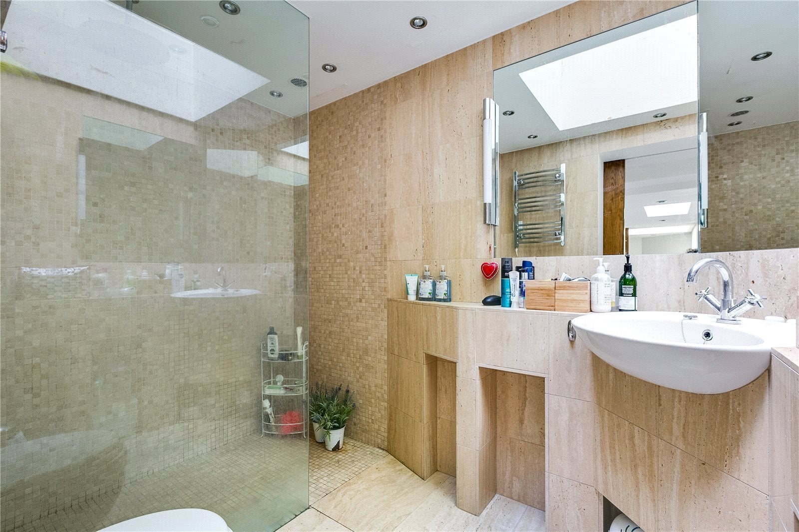 Flat Collingham Gardens in Greater London