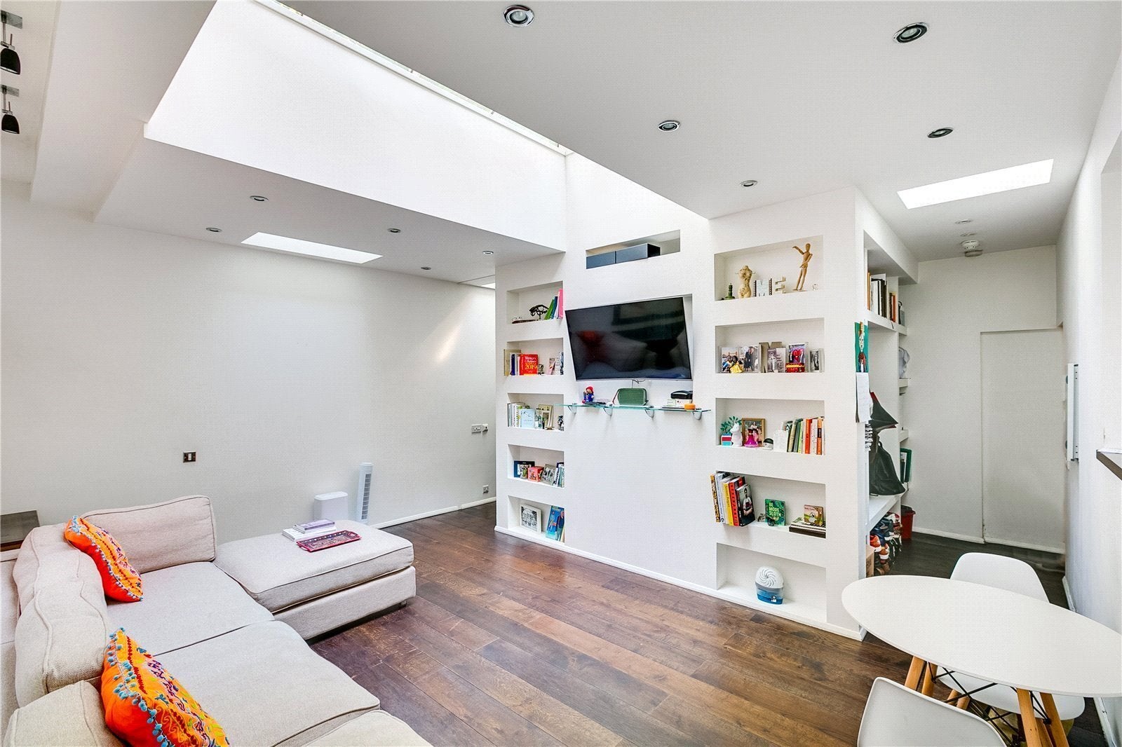 Flat Collingham Gardens in Greater London