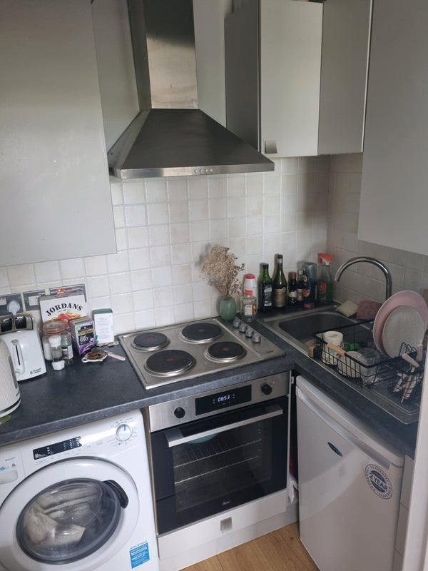 Flat Kensington Gardens Square in City of Westminster