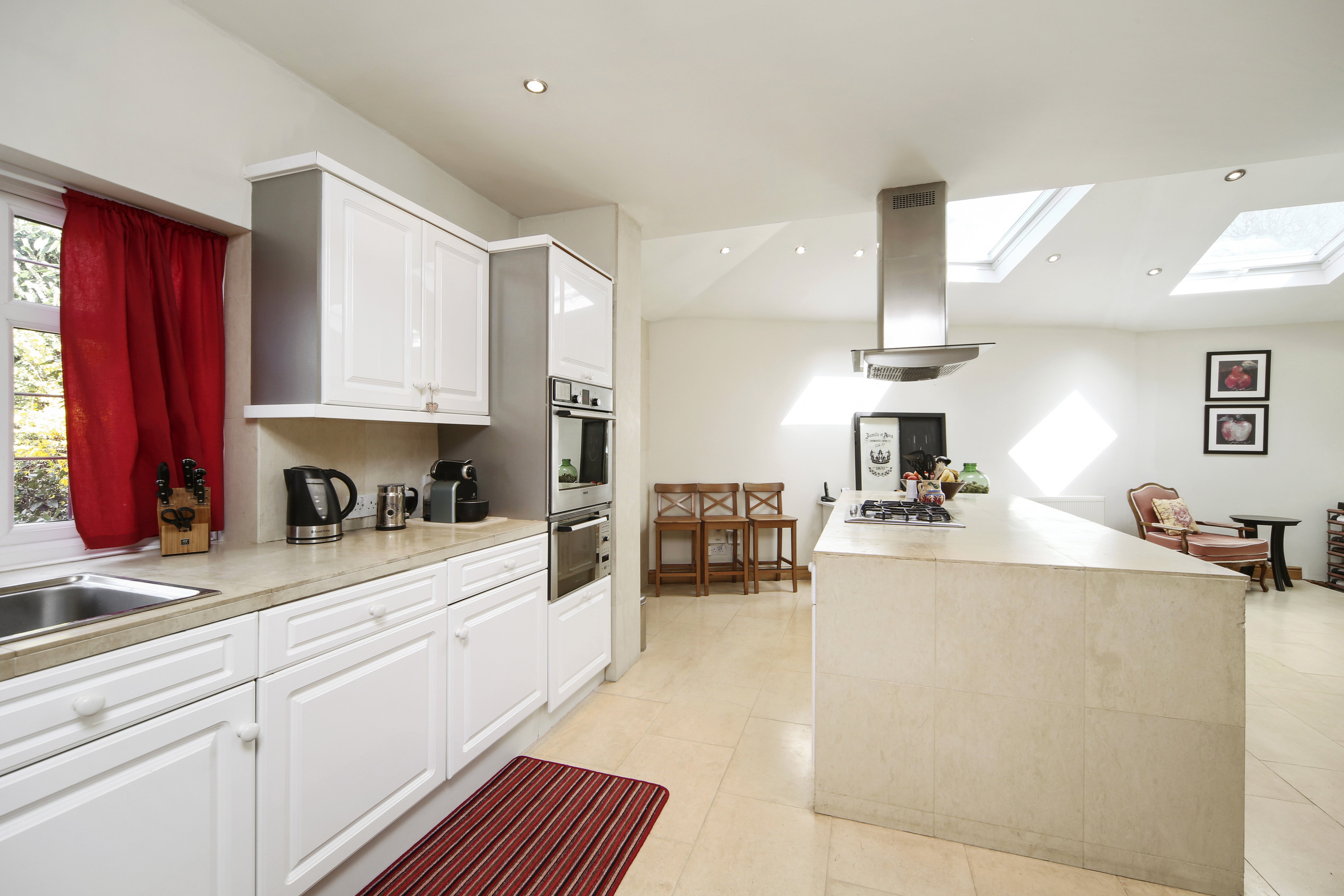 House Southfield Place in Elmbridge