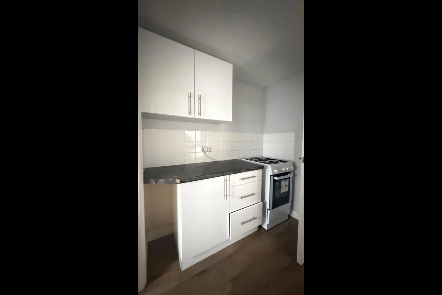 Flat Putney Road in Greater London