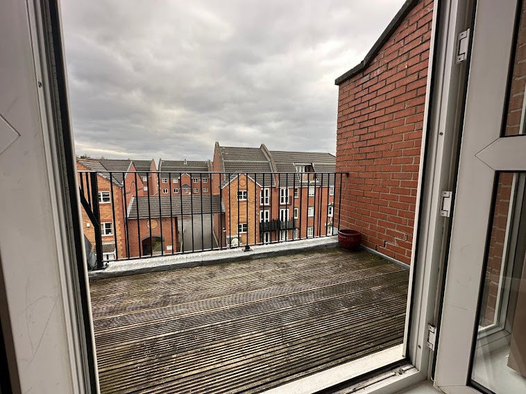 Flat Armstrong Quay in Liverpool