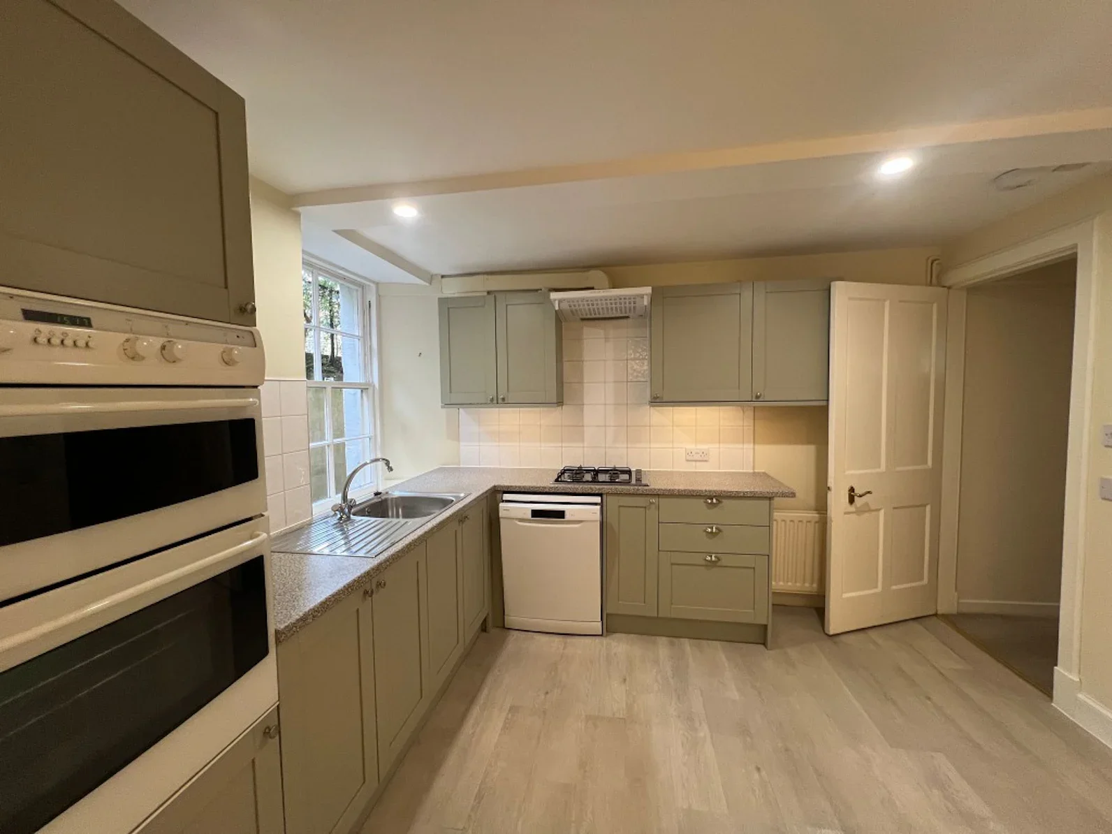 Flat Blackford Road in City of Edinburgh