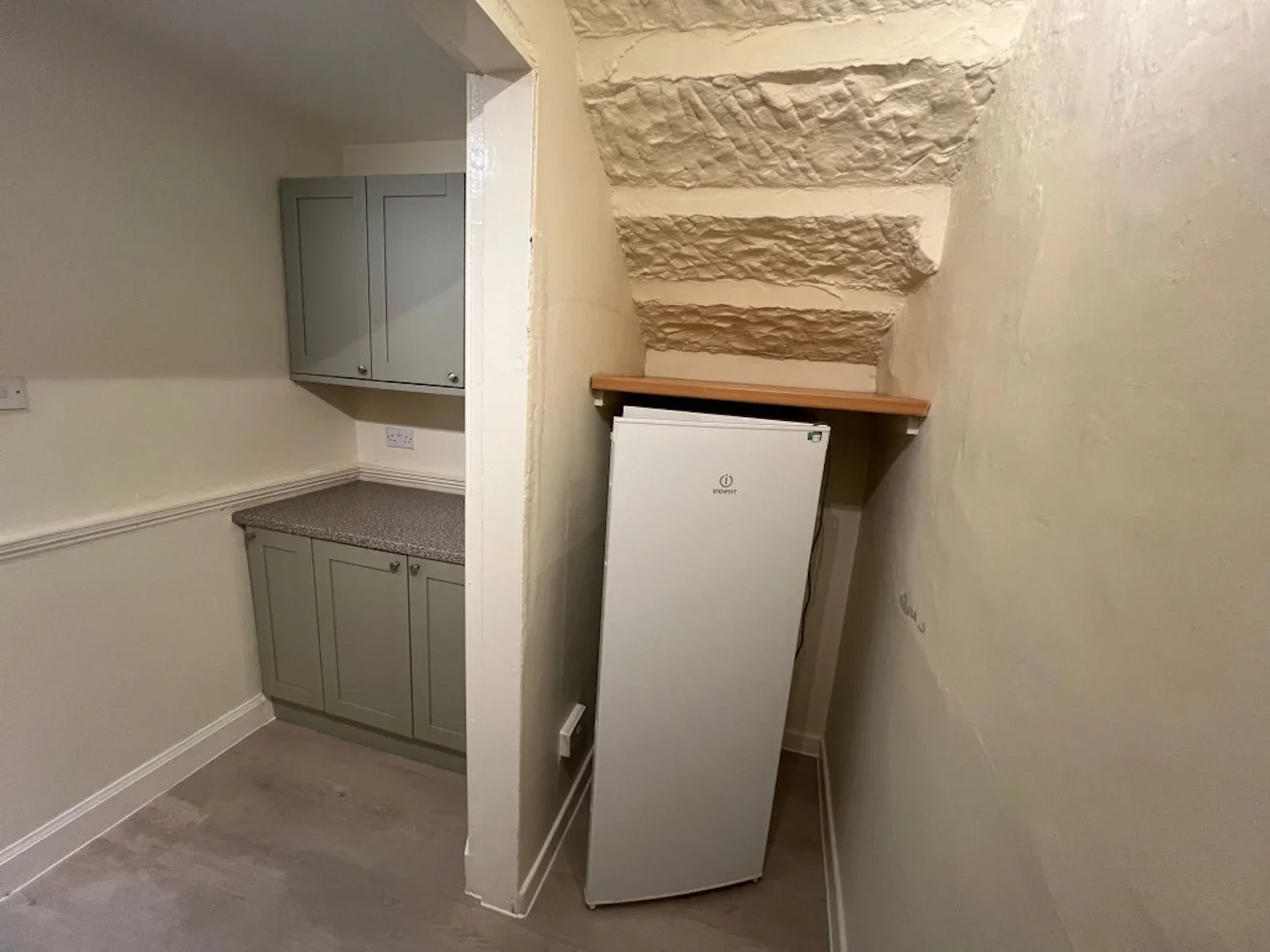 Flat Blackford Road in City of Edinburgh