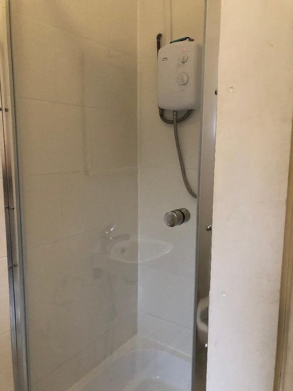 Room Landor Road in Greater London