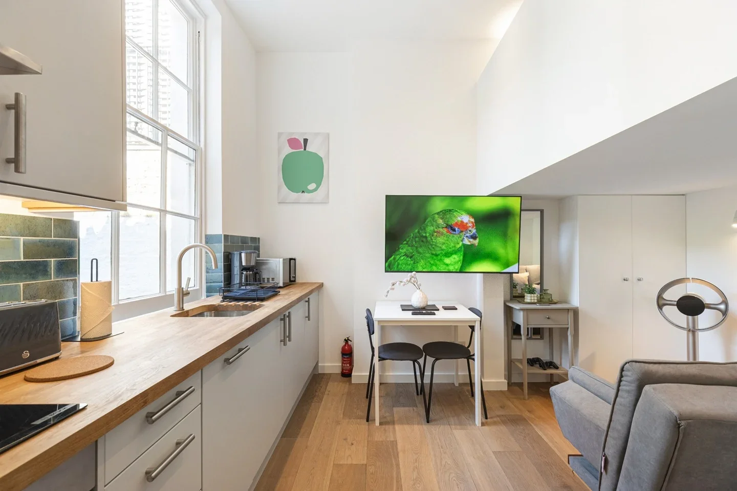 Flat Princess Road in Greater London