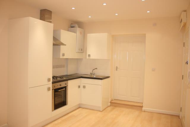 Flat Regent's Park Road in Greater London