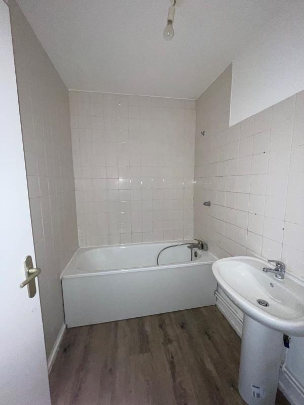 Appartement Place de la Halle à Fures