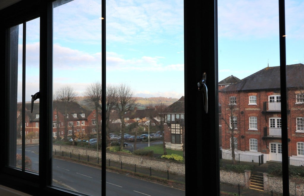 Flat Westcott Road in Mole Valley