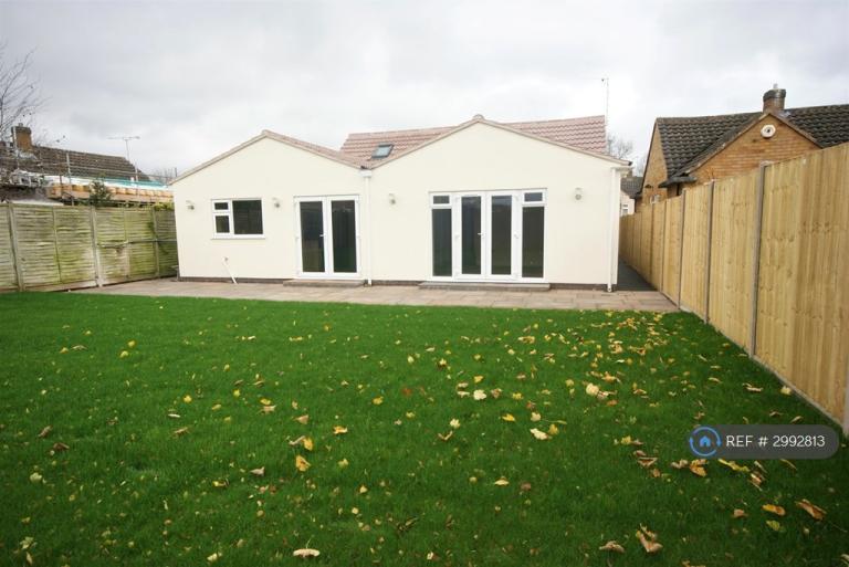 House Arden Road in Kenilworth