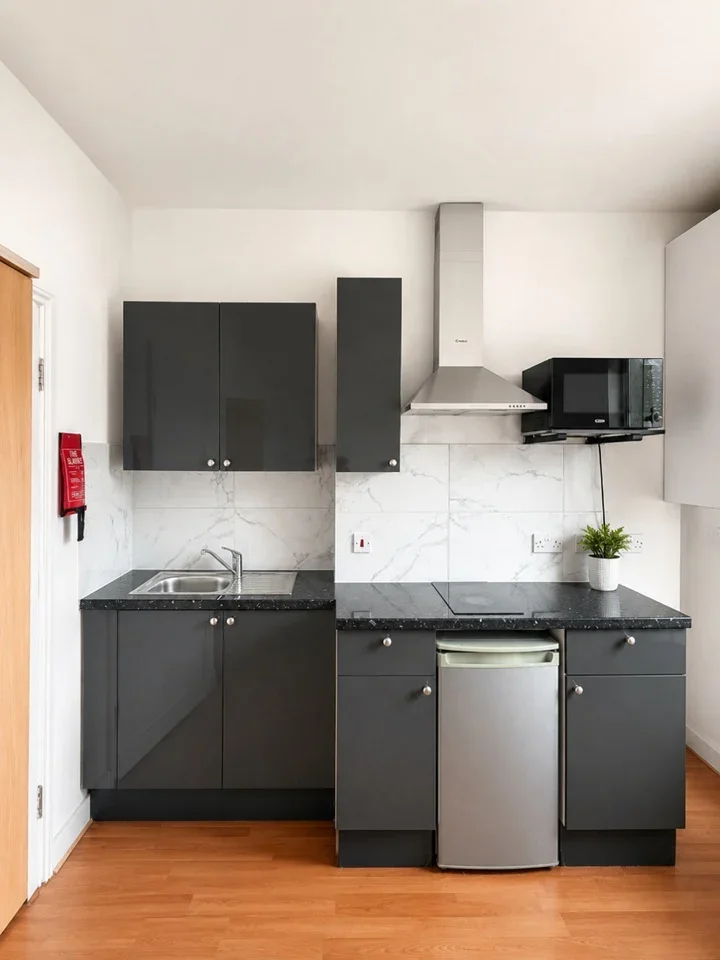 Flat Finchley Road in Greater London
