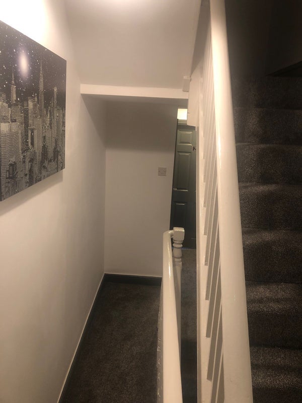 Room Seedley Park Road in Salford