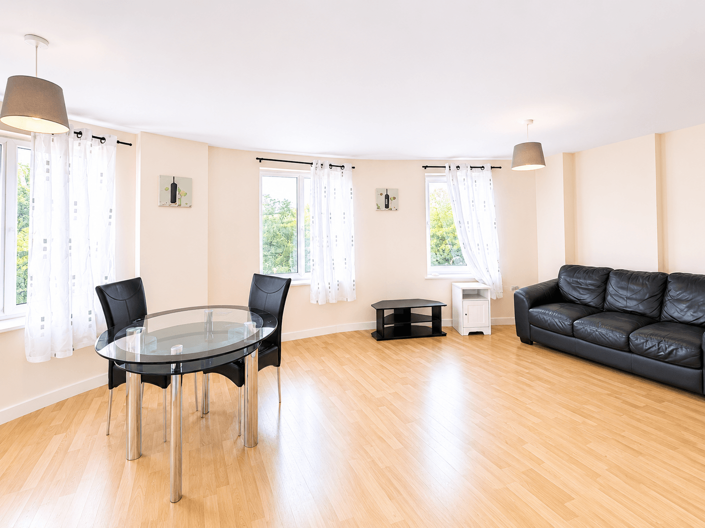Flat Peterborough Road in Greater London