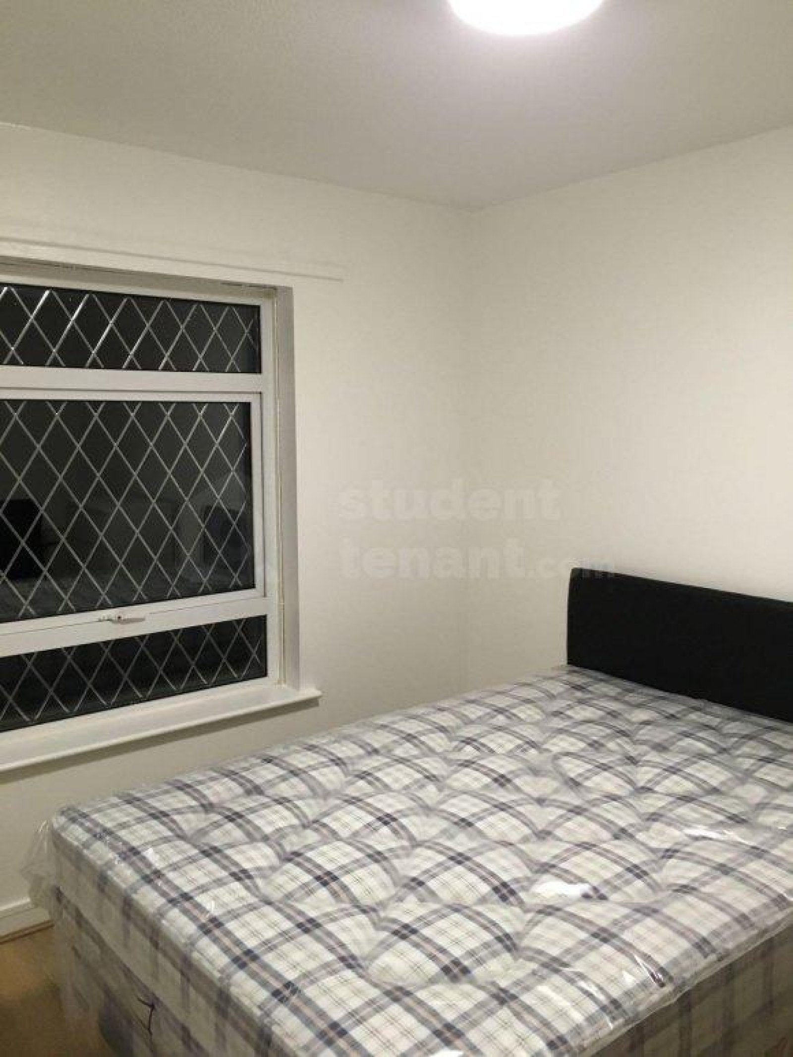 Flat Marton Close in Birmingham