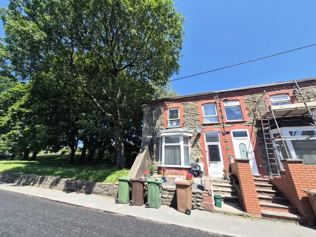 Flat Thomas Street in Abertridwr