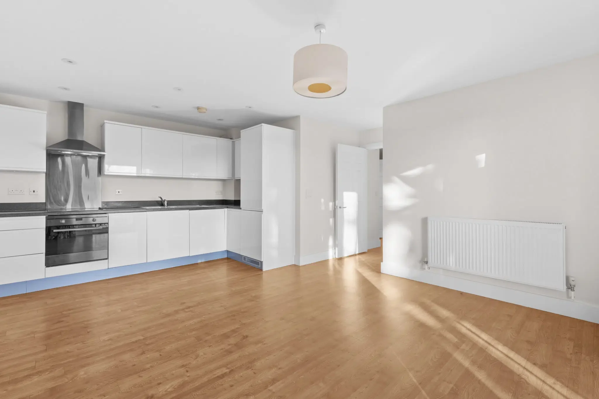 Flat Rectory Avenue in High Wycombe