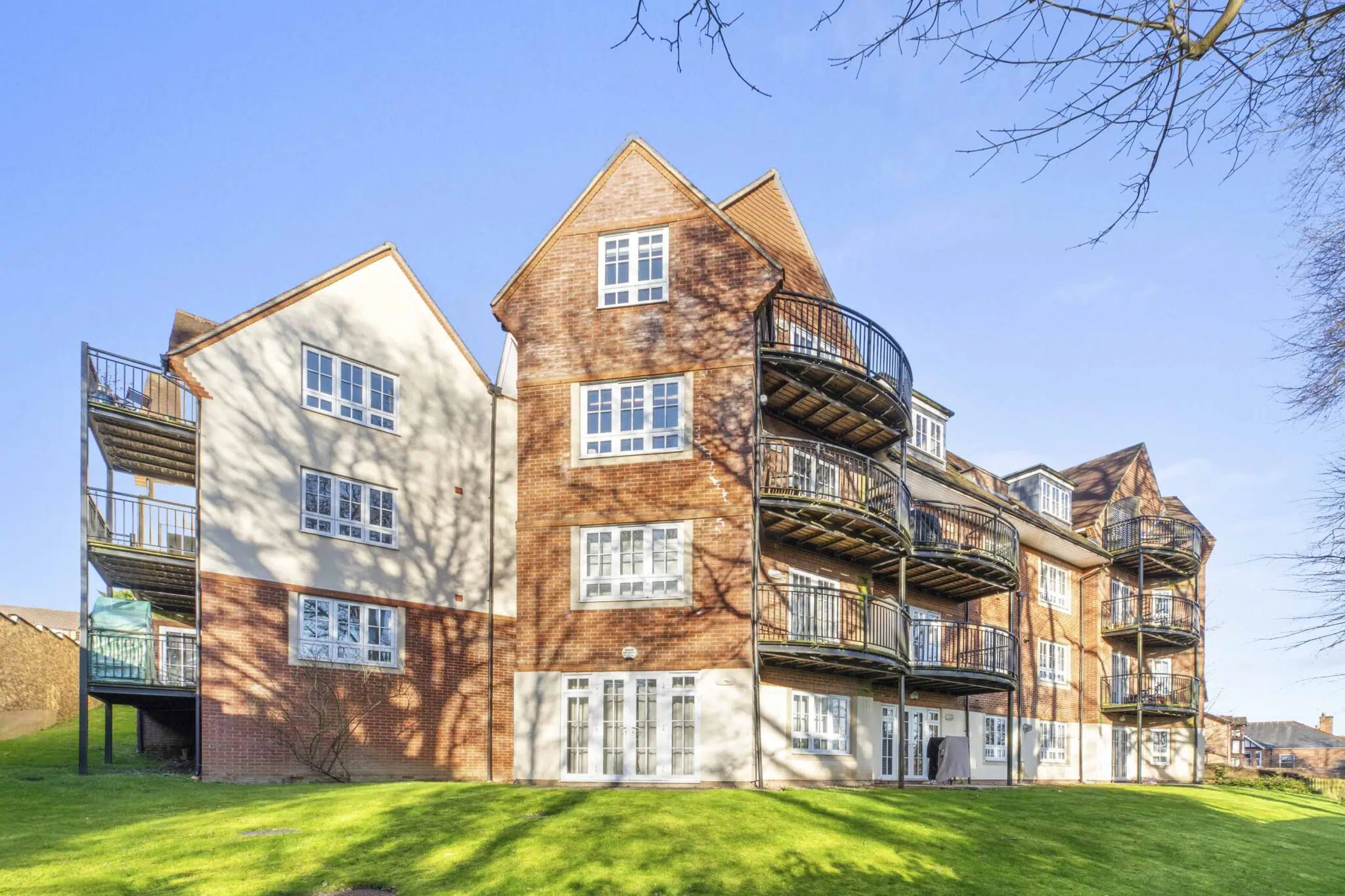Flat Rectory Avenue in High Wycombe
