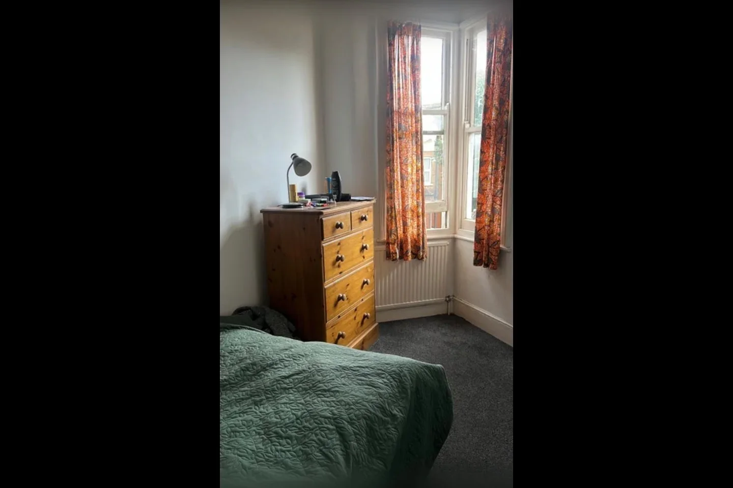 Room Broomfield Avenue in Greater London