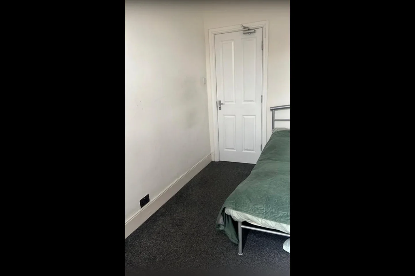 Room Broomfield Avenue in Greater London