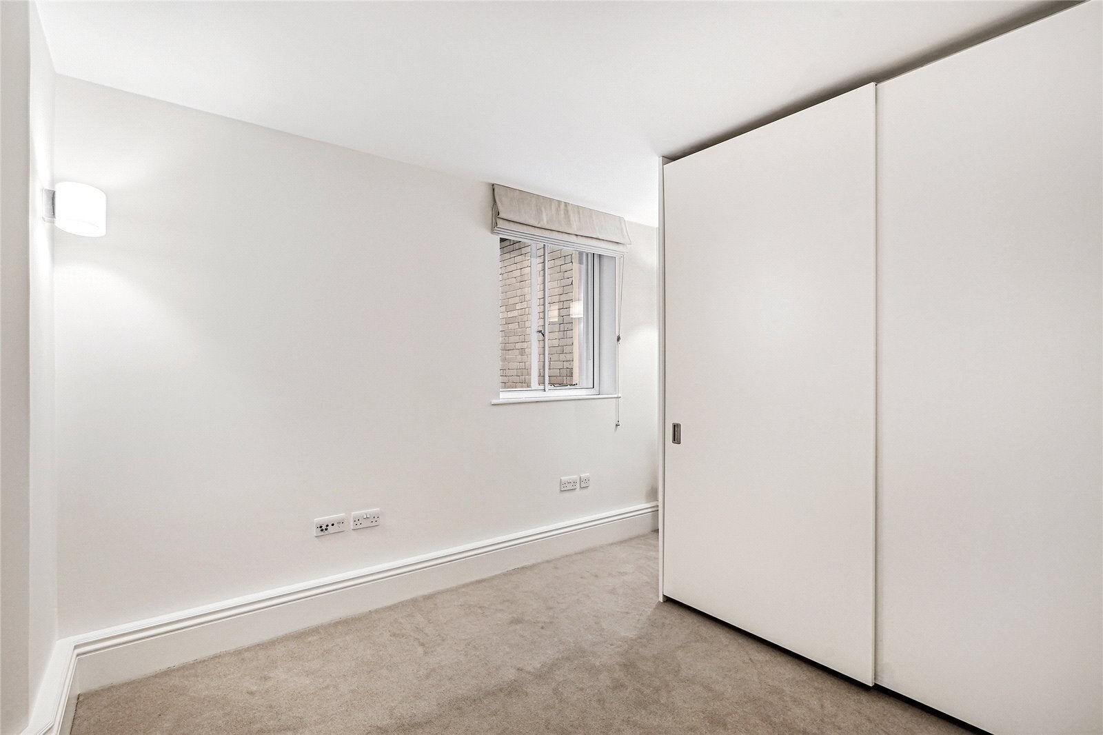 Flat Hans Road in Greater London