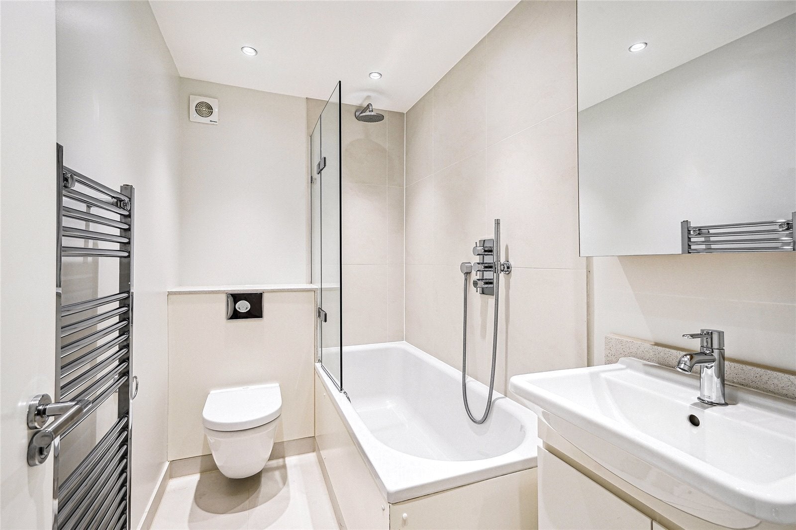 Flat Hans Road in Greater London