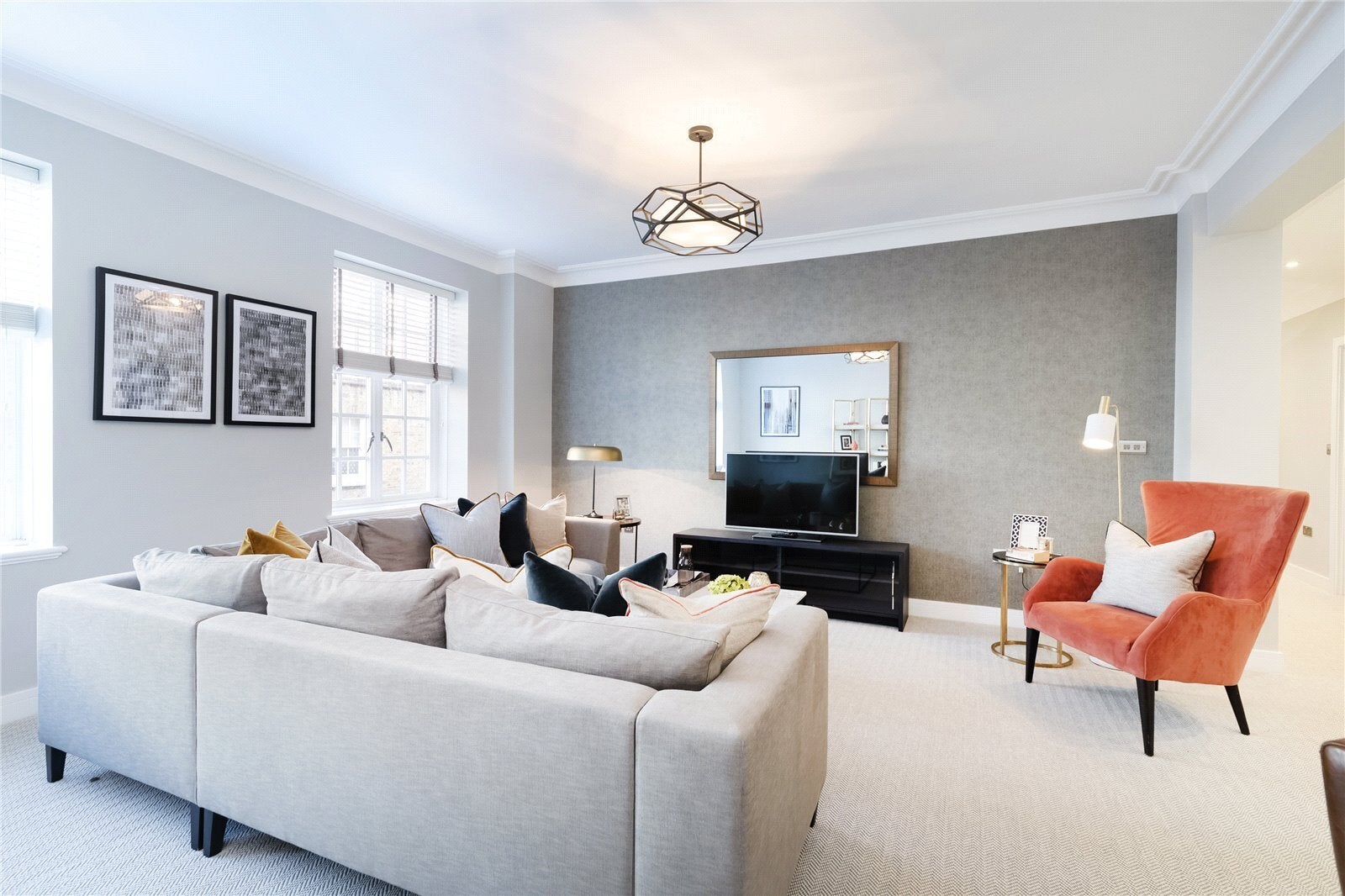 Flat Phillimore Walk in Greater London