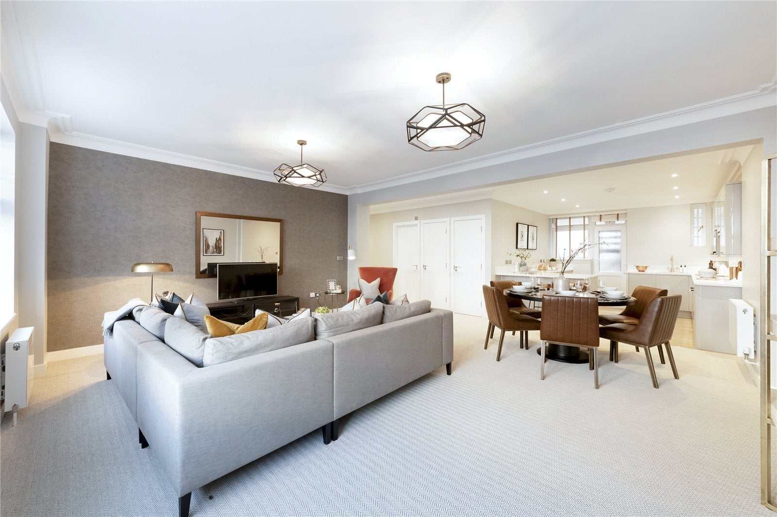 Flat Phillimore Walk in Greater London