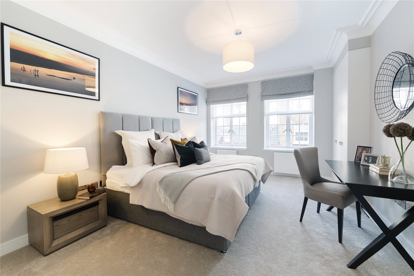 Flat Phillimore Walk in Greater London