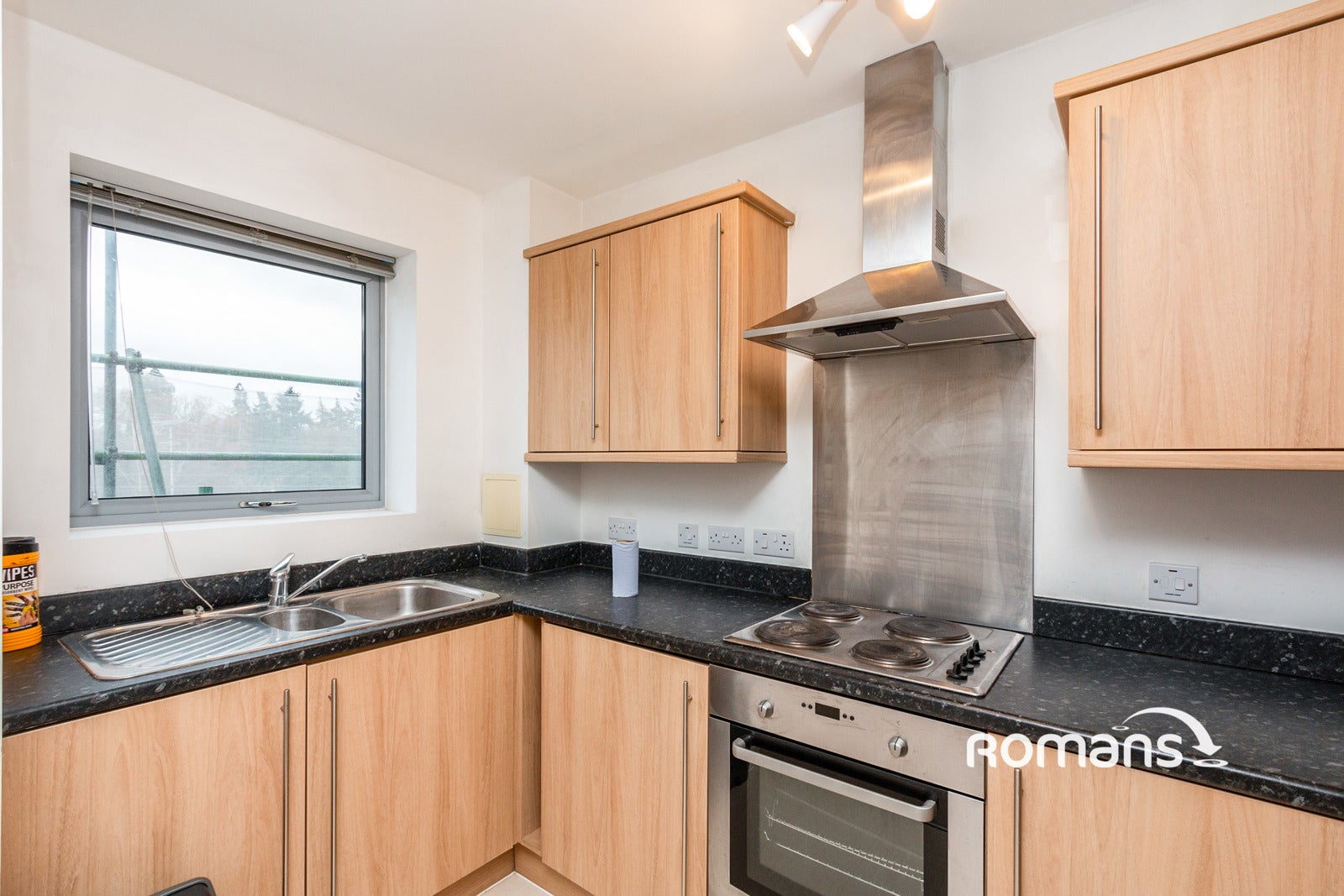 Flat Coombe Way in Rushmoor