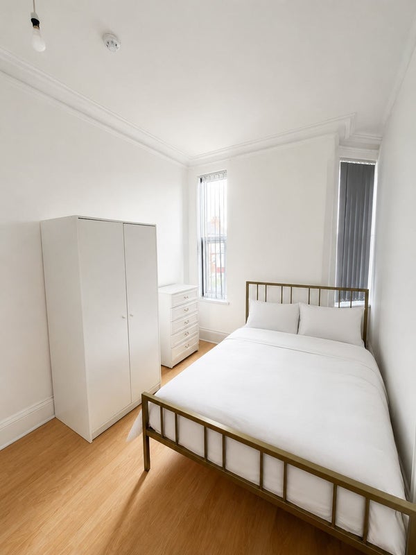 Room Gedling Grove in Nottingham