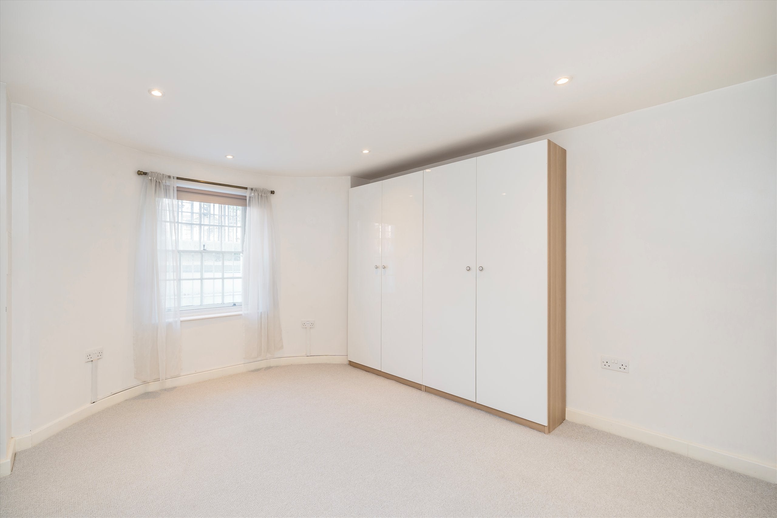 Flat Fulham Road in Greater London